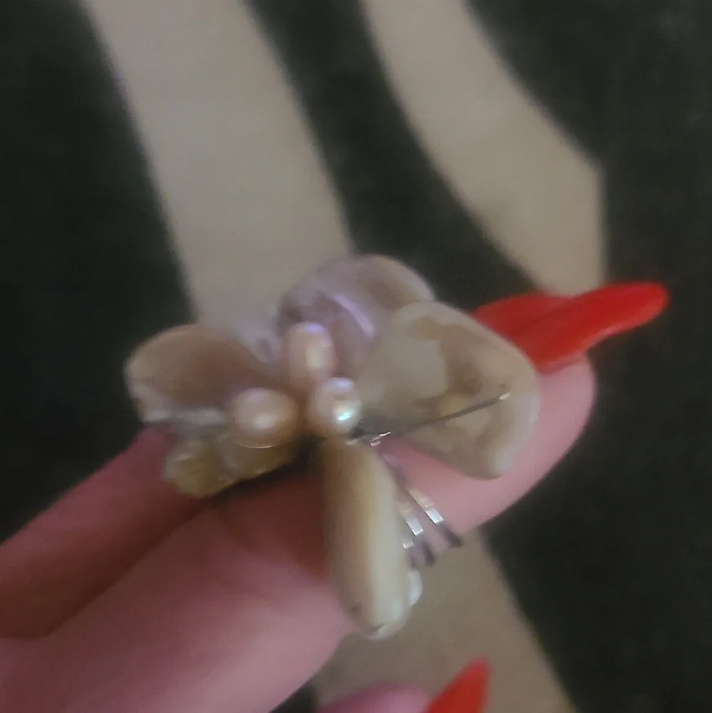 🔴 3 for 20 COSTUME FLOWER RING ONE SIZE STRETCH BAND